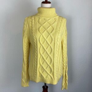 Sutton Studio Yellow Sweater Size L in EUC